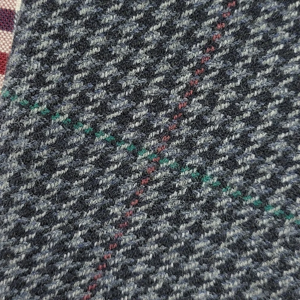 Brooks Brothers avoid ensure prior